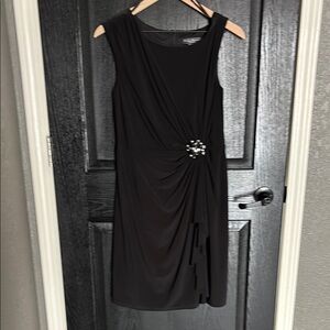 Jessica Howard Black Ruched Embellished Sheath Dress